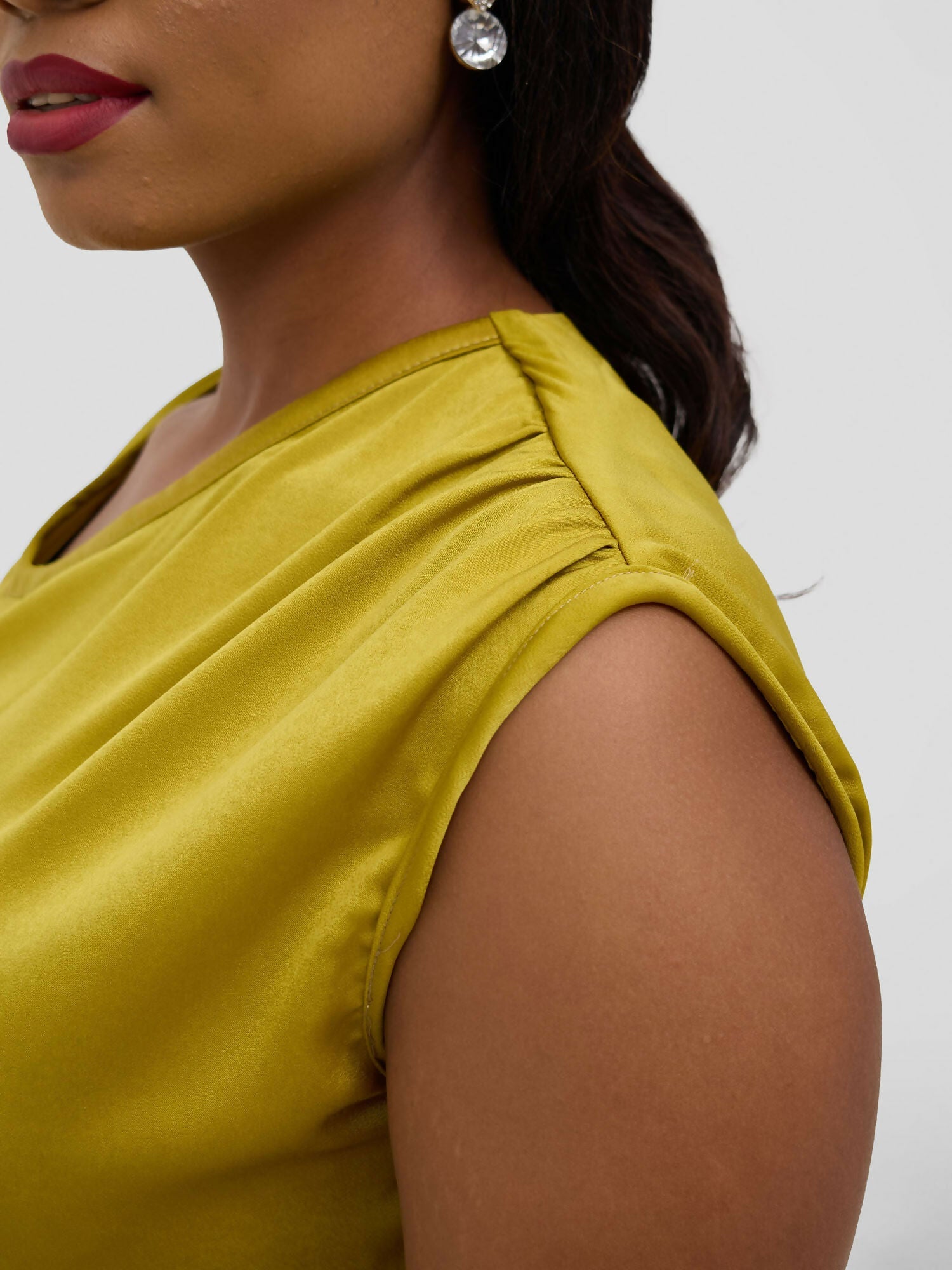Silk House Collections Racquel Top - Lime - Shopzetu